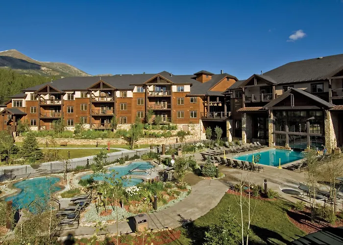 Grand Timber Lodge